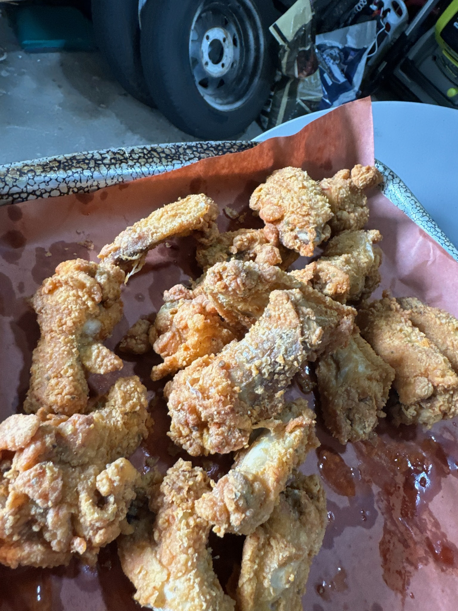 Golden crispy fried chicken wings